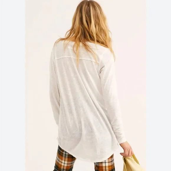 NEW We the free Betty white tunic Tshirt with pocket - Picture 7 of 7